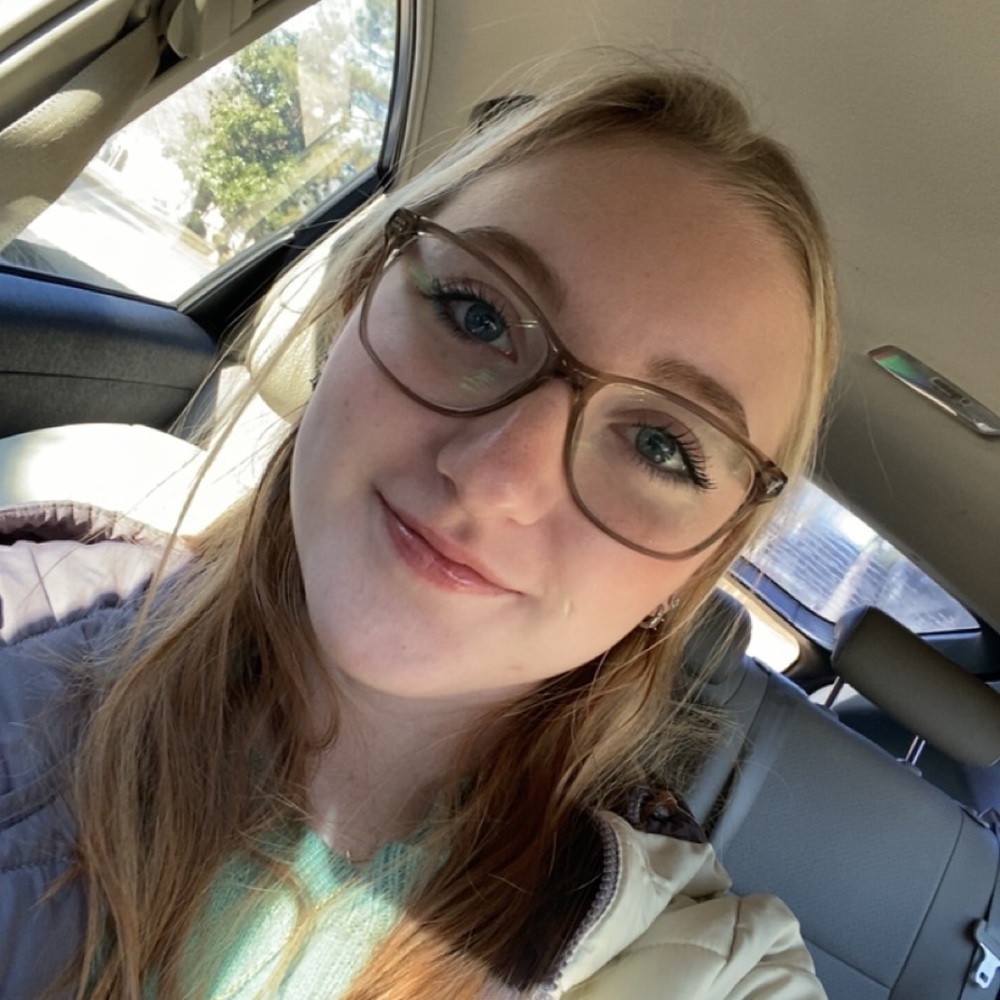 Meet your Posher, Avary
